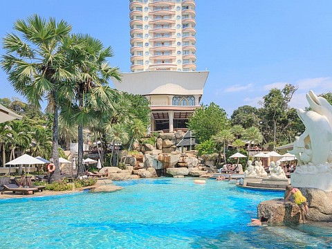 Long Beach Garden Hotel ****+ - Bangkok Palace Hotel **** (5)