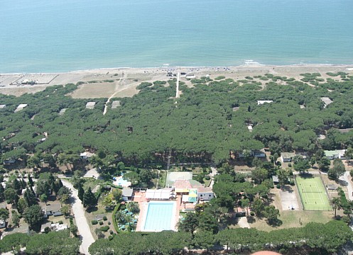 La Serra Resort Italy village