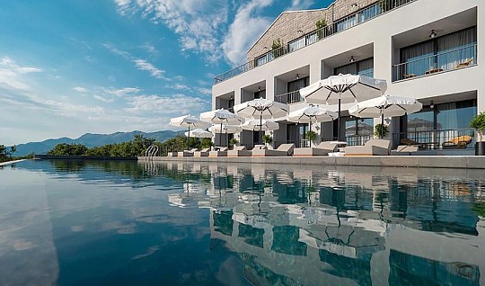 Hotel Vivid Blue Serenity Resort