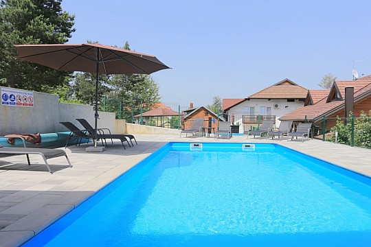 Apartmány s bazénom pre rodiny Grabovac, Plitvice