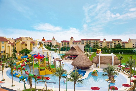 ALL RITMO CANCÚN RESORT AND WATERPARK