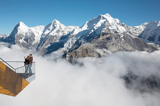 Barevnými vláčky ke slavným vrcholům Švýcarska