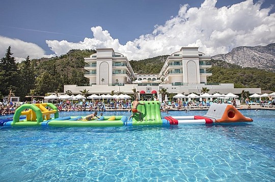 Dosinia Luxury Resort (3)