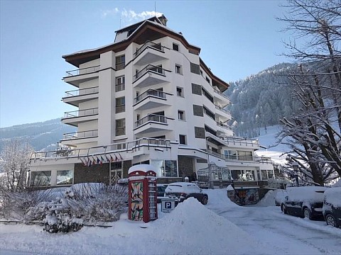 Hotel BOZZI (4)