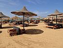 Egypt, apríl 2013, pláže pri hoteloch v Marsa Alam