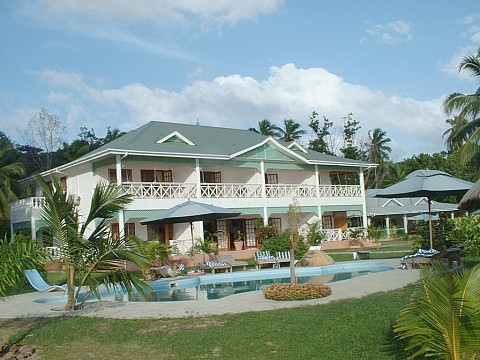 L'Habitation Cerf Island Hotel