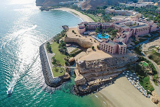 Shangri-la Al Husn Resort & Spa