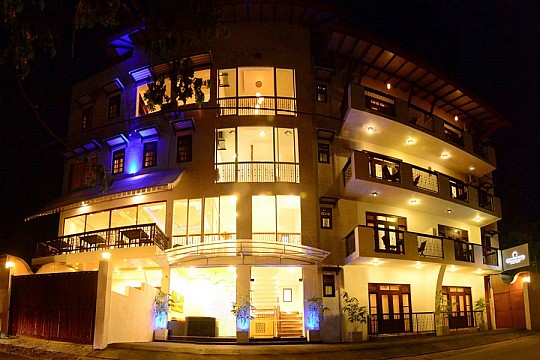 GLORIA GRAND HOTEL, UNAWATUNA (2)