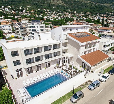 Hotel Akapulco, Černá Hora