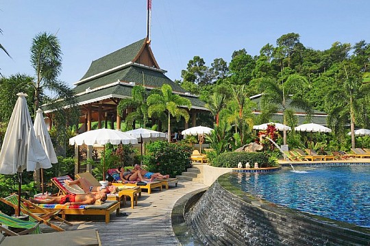 Chai Chet Resort **+ - Sunshine Garden *** - Bangkok Palace Hotel ****