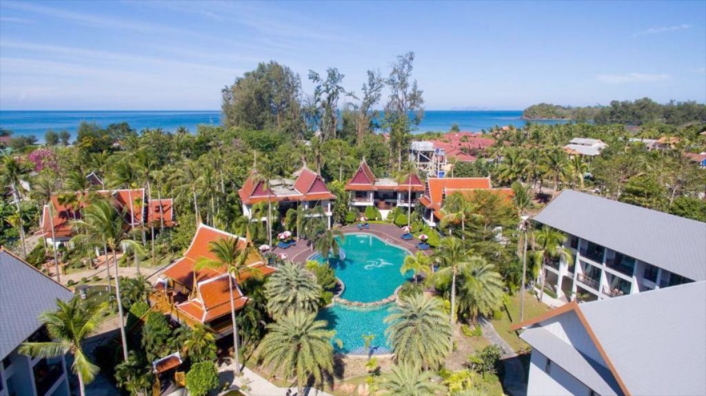 Royal Lanta Resort *** - Phuket Ocean Resort *** - Bangkok Palace Hotel ****