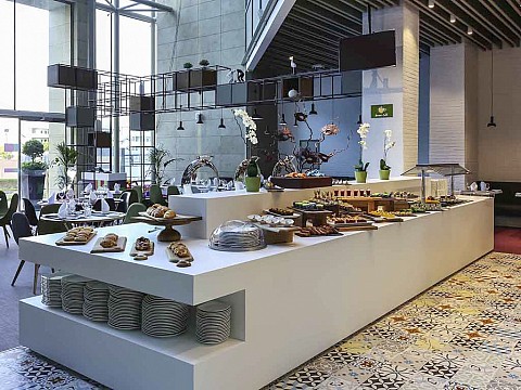 Ibis Styles Hotel Dubai Jumeirah (5)