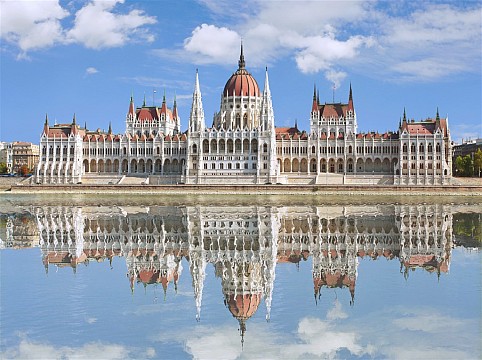 Budapešť a termály Szechényi