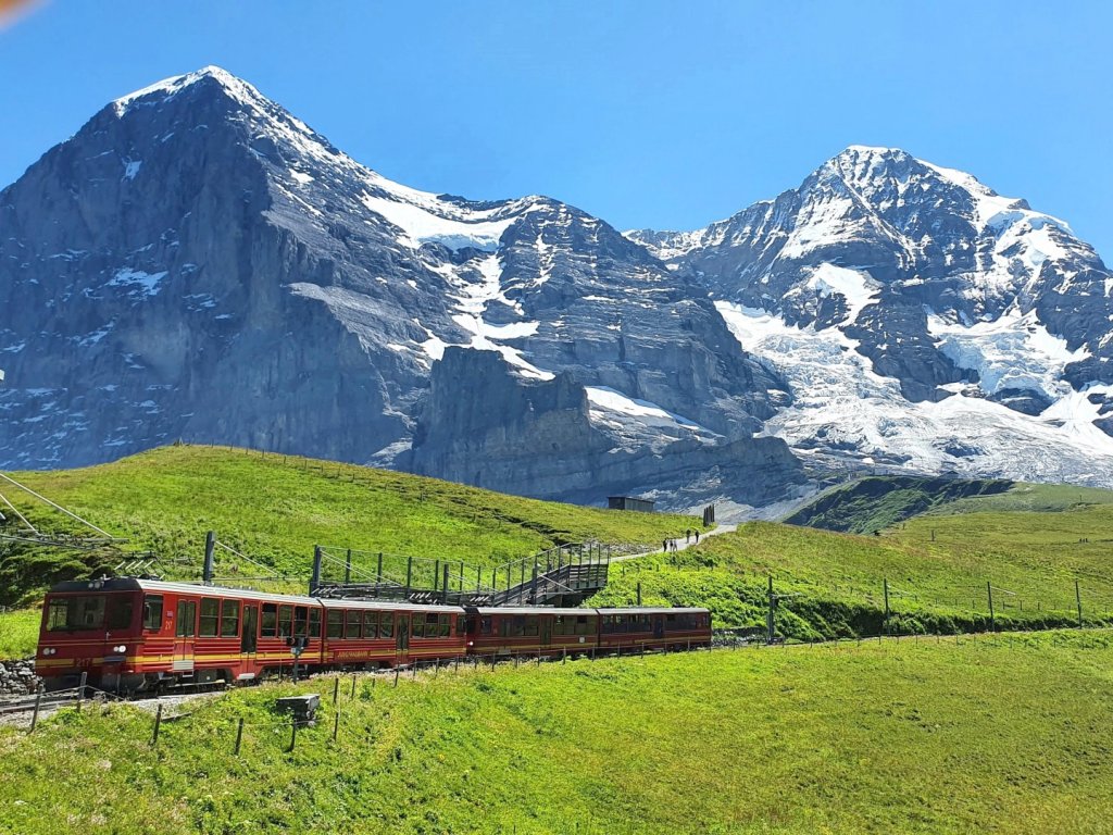 Horskými vláčky po Švýcarsku III - Švýcarské unikáty