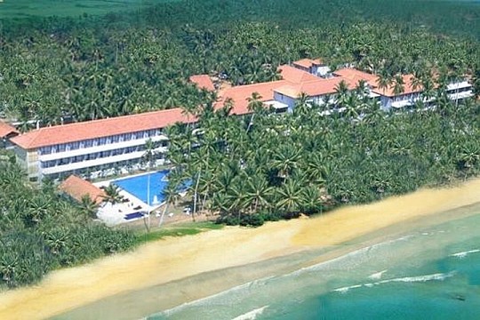 THE BLUE WATER HOTEL