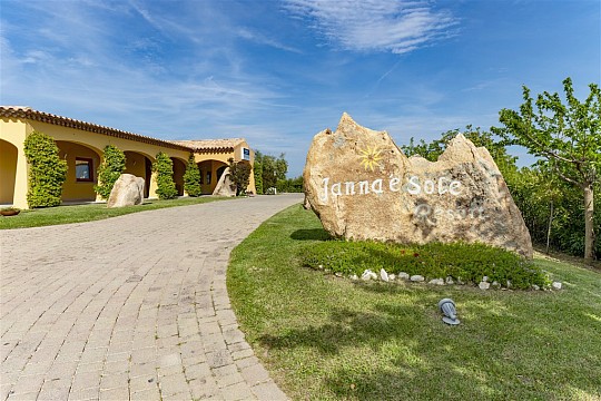 Janna & Sole Resort (5)