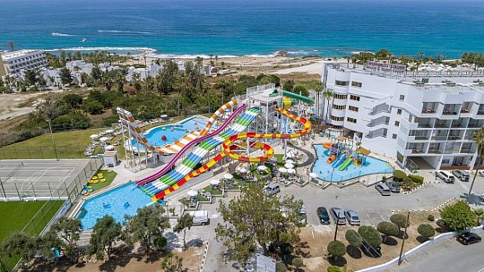 Leonardo Laura Beach & Splash Resort , Paphos, Kypr