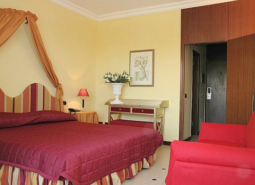 Hotel Domizia Palace (2)