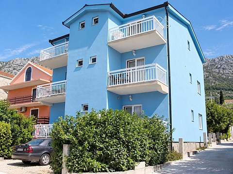 Vila RADE