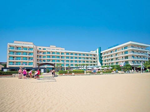 Evrika Beach Club Hotel (2)