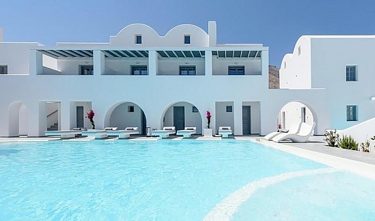 Hotel Antoperla Luxury & Spa Santorini (3)