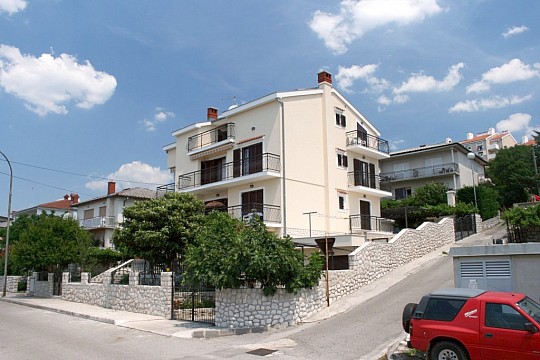 Apartmány s parkoviskom Novi Vinodolski (2)