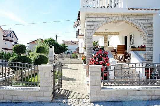 Apartmány s parkoviskom Sukosan, Zadar (5)