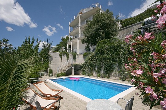 Apartmány s bazénom Brela, Makarská - Makarska