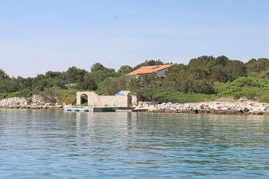 Rybársky dom pri mori Krknata, Dugi otok (4)