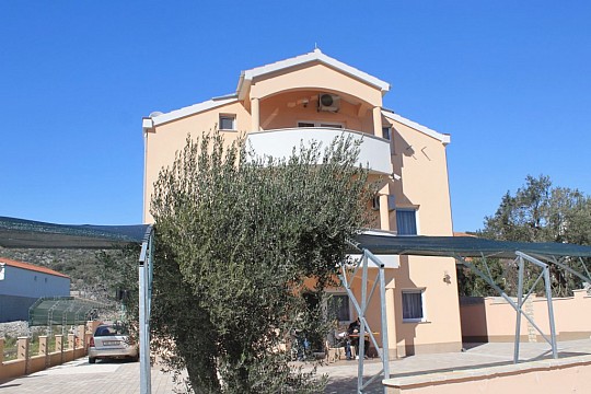 Apartmány s parkoviskom Vinišće, Trogir (5)