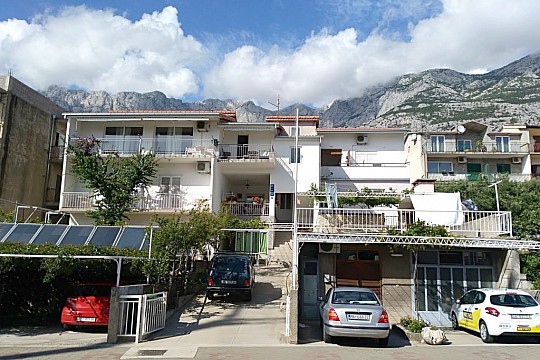 Apartmány s parkoviskom Makarská - Makarska (3)