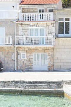 Dom pre rodinu s deťmi pri mori Zavalatica, Korčula (5)
