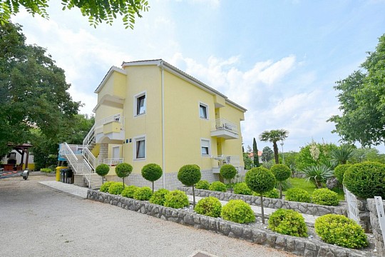 Apartmány s parkoviskom Malinska, Krk