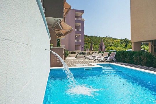 Apartmány s bazénom pri mori Promajna, Makarská - Makarska (5)
