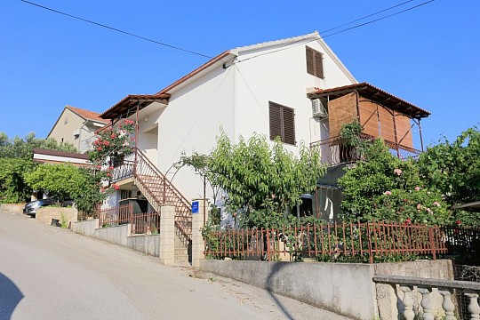 Apartmány s parkoviskom Okrug Gornji, Čiovo (4)