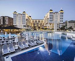 Kirman Sidera Luxury & Spa Hotel