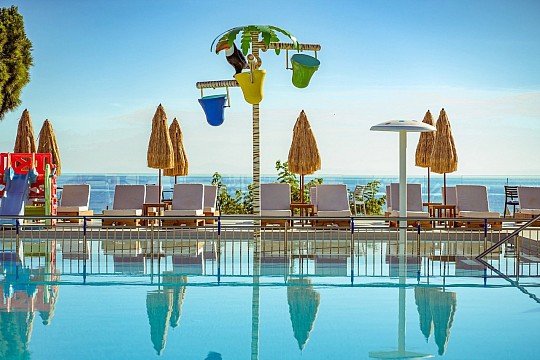 Golden Coast Family Resort (4)