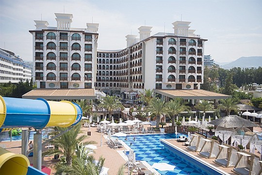 HOTEL QUATTRO BEACH & SPA