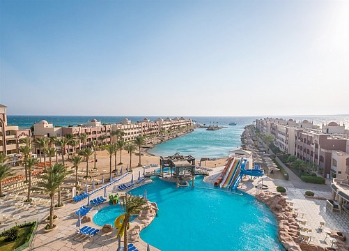 Sunny Days El Palacio Resort