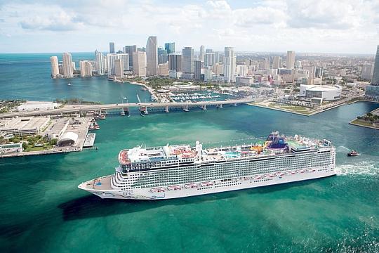 USA, Dominikánska republika, Britské Panenské ostrovy, Bahamy z Port Canaveralu na lodi Norwegian Epic (3)