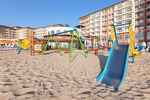 Sol Luna Bay