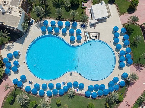 Desert Rose Resort (3)