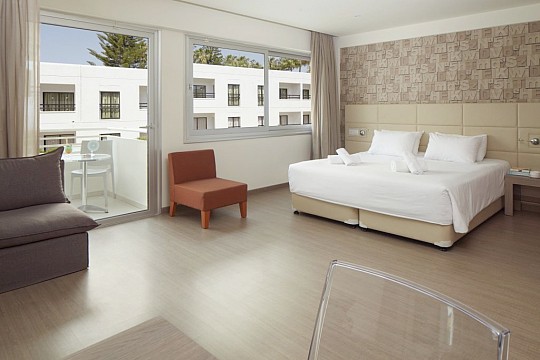 Melpo Antia Hotel & Suites (4)