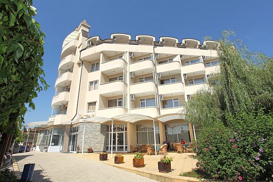 Aurora Hotel & Villa (4)