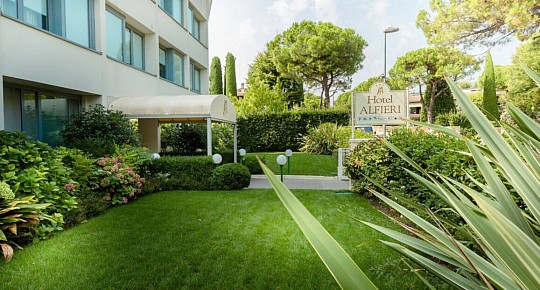 Alfieri (3)