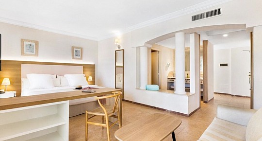 Viva Cala Mesquida Suites & Spa Adults Only (5)