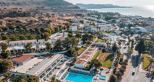 Aiora Aqua Resort (2)
