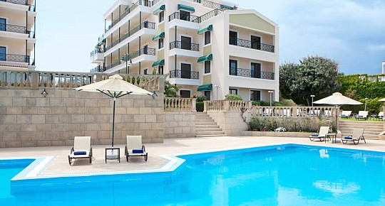 Zeus Essence Ramada Athens (3)