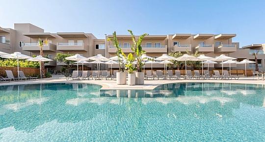 Time to Smile Saline (2)