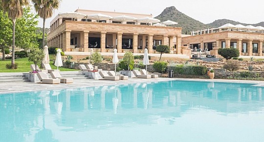 Cape Sounio, A Resort to Live®